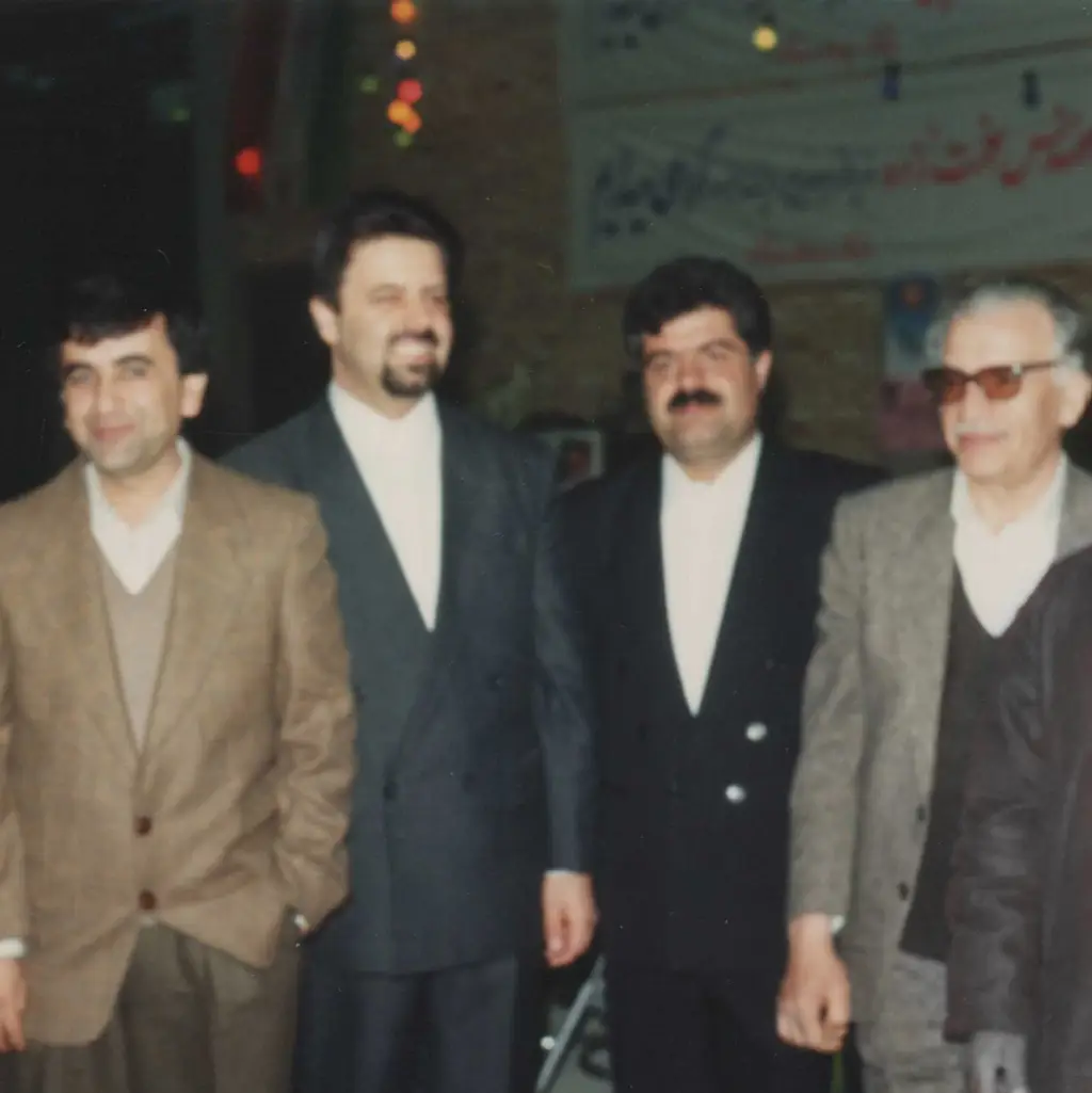 مراسم افتتاحیه کارخانه سپاهان موکت با حضور کارکنان و هییت مدیره شرکت سپاهان موکت