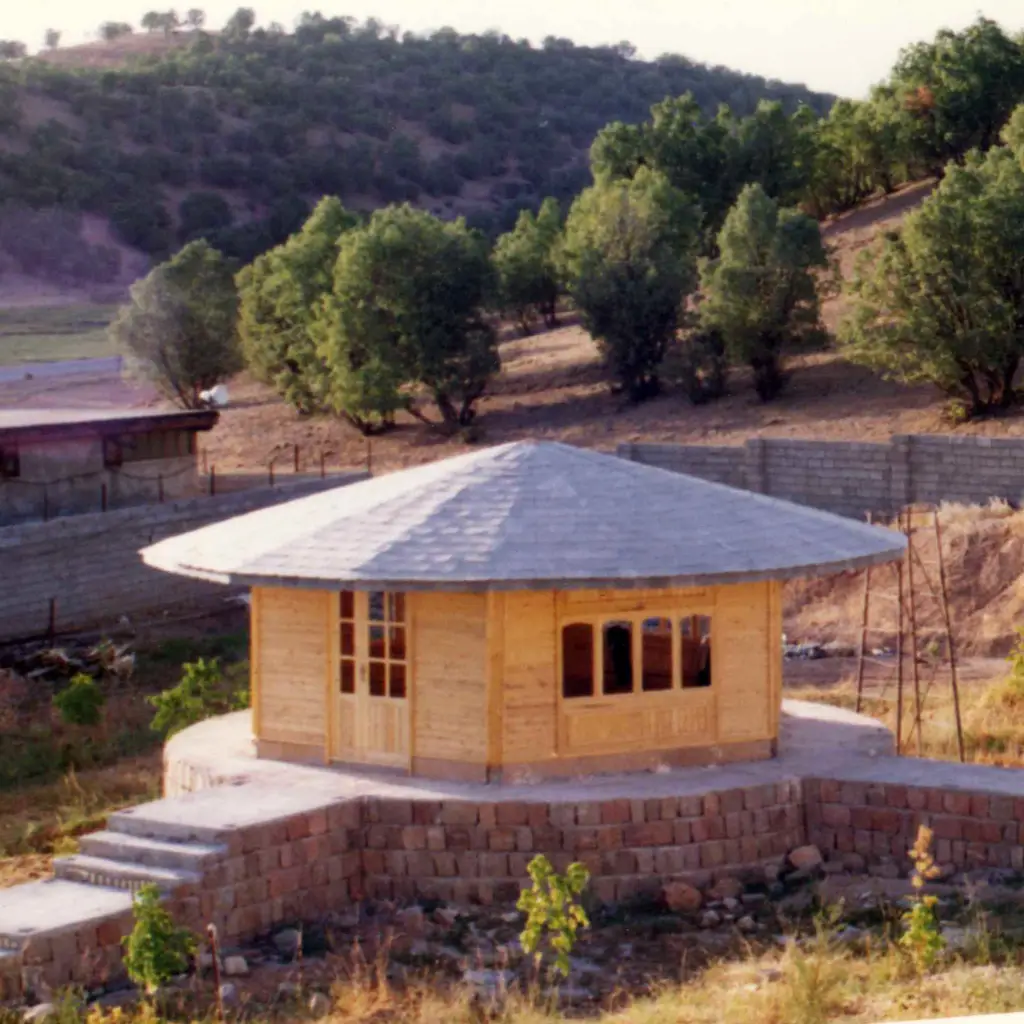 آلاچیق ساخته شده در کارخانه یاسوج